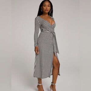 NWT Good American Houndstooth Wrap Dress Black White Midi Long Sleeve Size 2 M B
